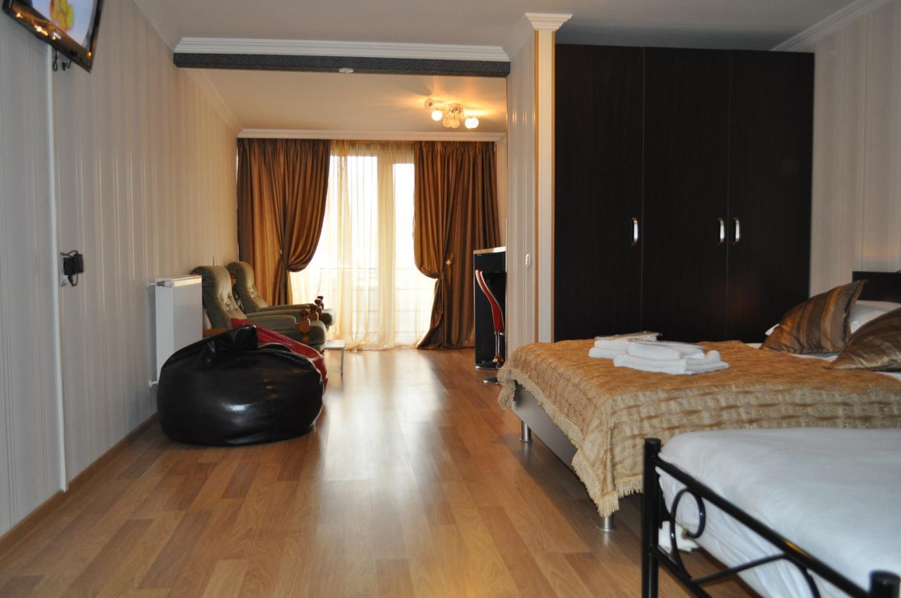 Hotel Your Comfort Tbilisi Exterior photo